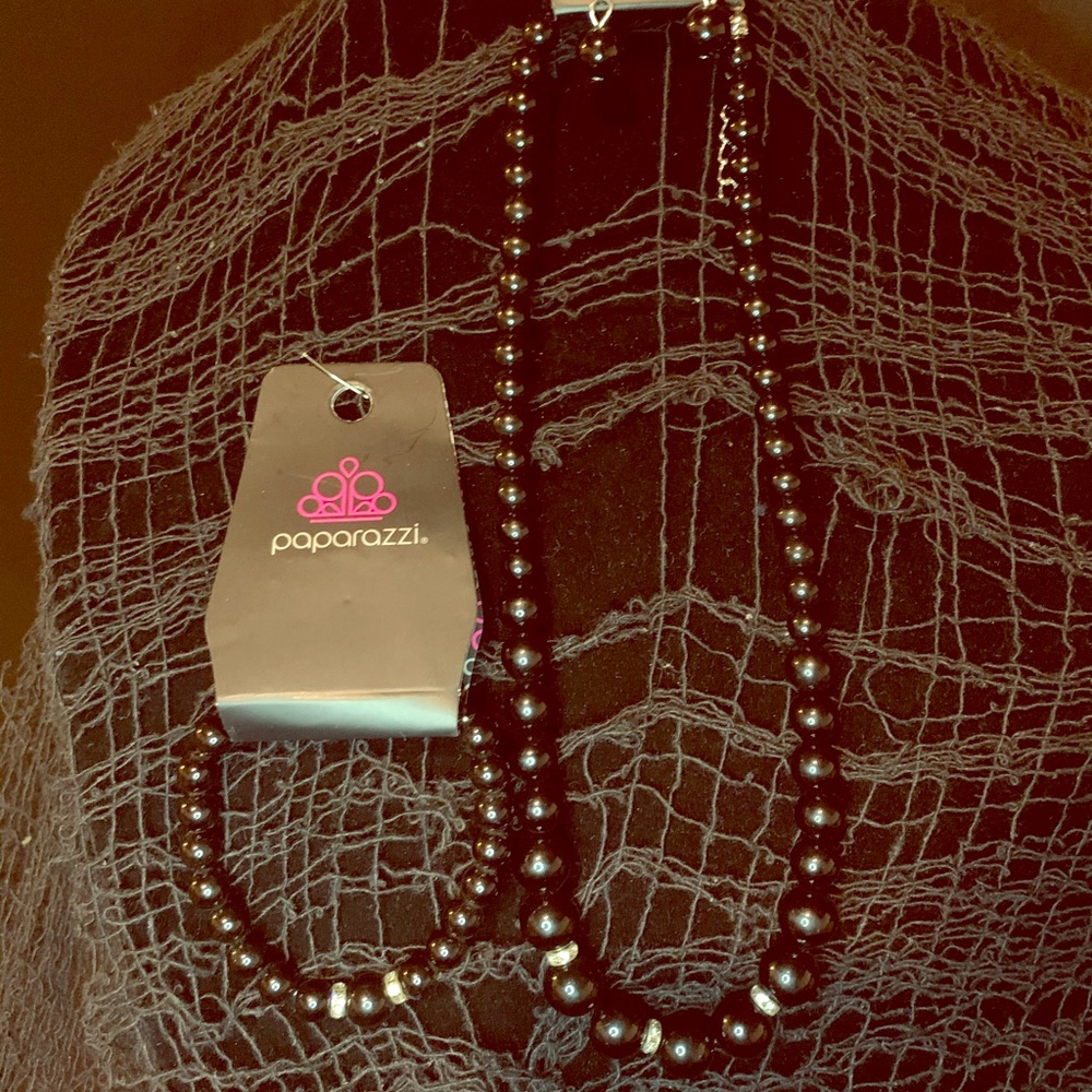 NWT Paparazzi Necklace, Earrings, & Bracelet Set